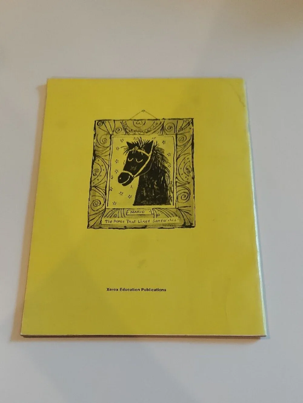 The Horse That Liked Sandwiches - Vivian L. Thompson